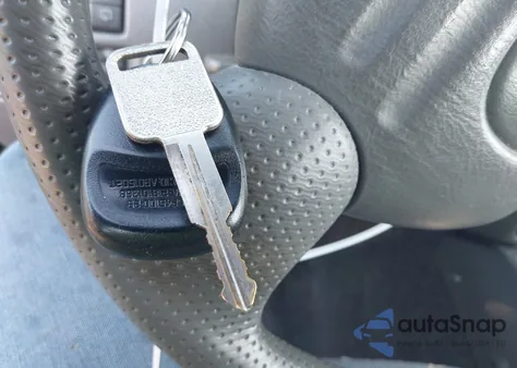 1999 Chevrolet Tracker from USA, damaged, VIN 2CNBJ13C9X6928226